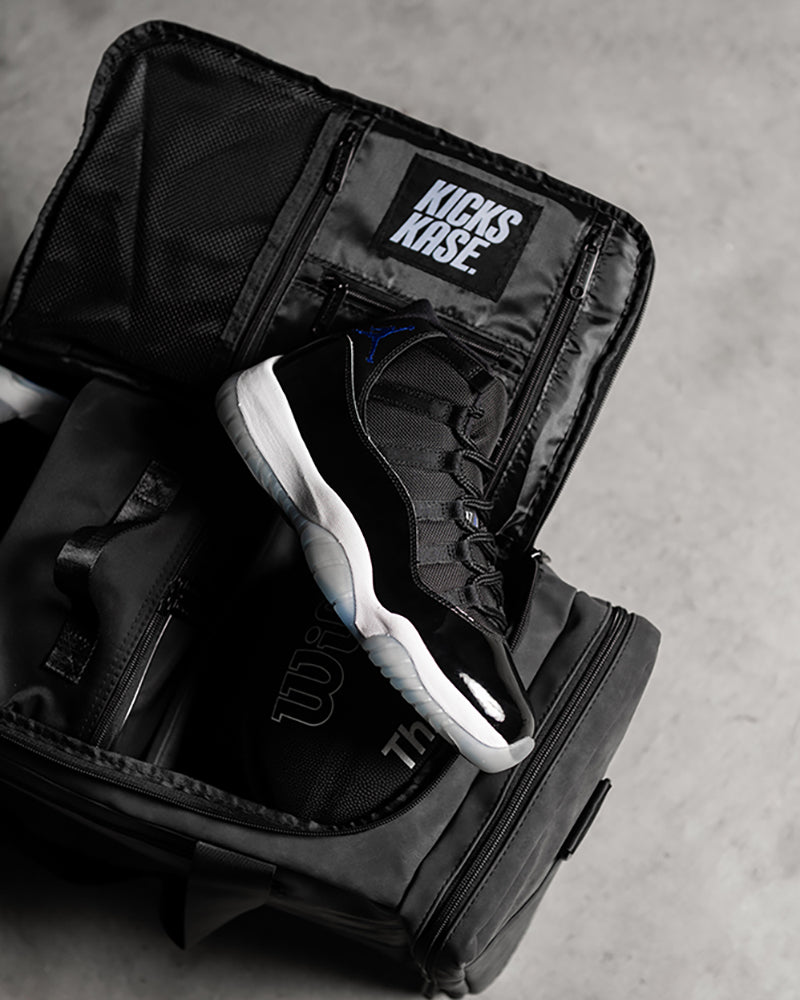 Suede Duffle (Black/Black)